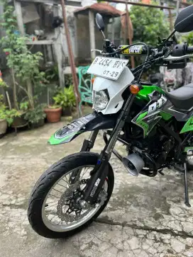 Kawasaki Dtracker 150 2017