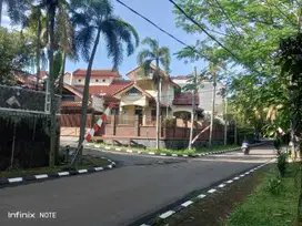 PESONA KHAYANGAN, NJOP 3,9 M, Jual murah, rumah di pusat Kota Depok