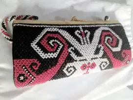 Tas Pesta Wanita Khas Kalimantan