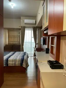Menyewakan apartemen harian treepark Cikokol Tangerang murah