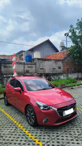 Mazda 2 2017 R  AT harga cash termurah