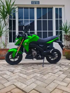 Kawasaki Z125 PRO 2017 Low KM