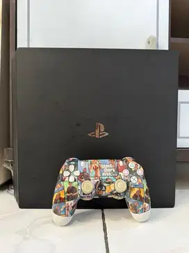 PS4 pro 1TB second