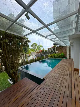 Pasti Jatuh Hati Rumah Villa Bernuansa Sejuk di Resor Dago Pakar