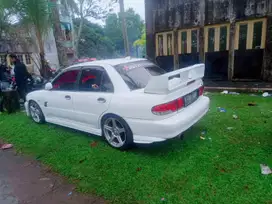 Mitsubishi Lancer 1996 Bensin