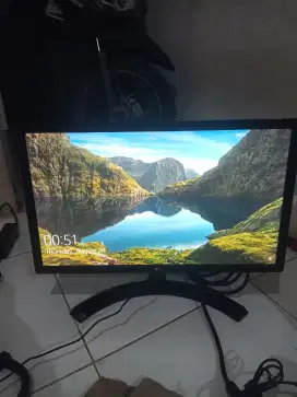 Monitor LG LED IPS Layar FHD 22 inch Siap pakai