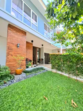 Dijual rumah siap huni di discovery Bintaro Jaya