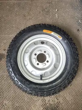 Ban dan velg motor roda 3