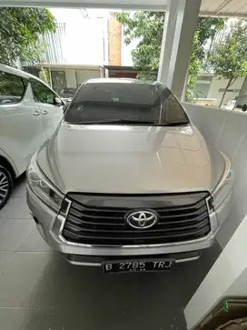 Innova Reborn V Bensin (Pribadi)