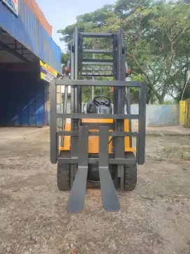 Forklift Isuzu 2 ton Tahun 2014