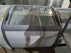 Freezer Box Sliding Merk Gea uk 290 L harga 3,5 jta Ready 2 unit