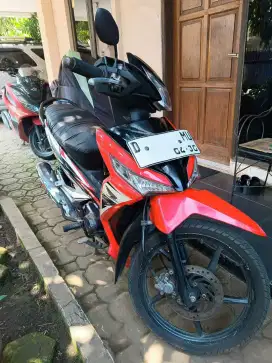 DIJUAL HONDA SUPRA X 125 FI TAHUN 2015