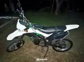 FOR SALE!! KAWASAKI DT TRACKER 2016