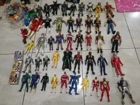 Figure dan megazord bandai