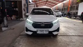 8 ribu kilometer ! Honda Brio E Manual 2024 Putih Antik Baru tidak ada