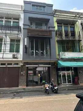 Dijual Ruko 3 lantai area Pahlawan Seribu BSD Tangerang Selatan