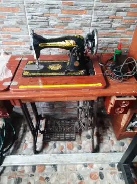 Mesin jahit manual