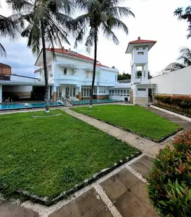 Rumah luas dan swimming pool Rancho IndahTanjung Barat