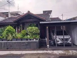 Dijual Rumah Asri Terawat Strategis Di Daerah Arcamanik Bandung Timur