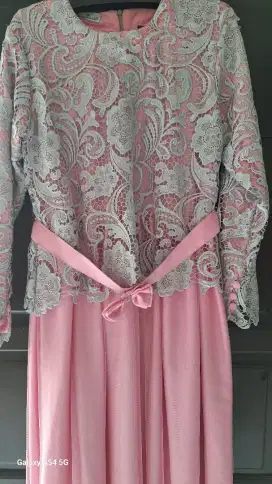 Dress broklat pesta