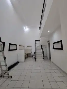 DIJUL RUMAH 2 LANTAI SIAPHUNI KOTA WISATA CIBUBUR BOGOR