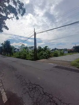 TANAH CANTIK SHM PEKARANGAN DALAM CLUSTER DI UTARA MASJID SUCIATI