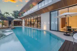 CONTEMPORARY VILLA IN UMALAS WITH SPACIOUS DESIGN