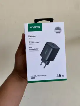 Adaptor ugreen 45 watt for samsung or iphone