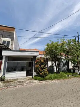Dijual rumah rungkut Asri utara dekat transmart rungkut
