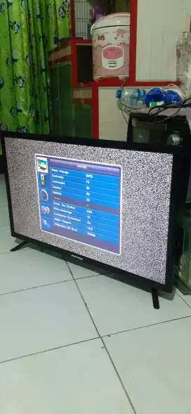 tv led polytron  32 inch.