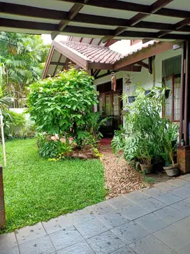 JUAL RUMAH LAMA DALAM KOMPLEK PEJATEN DEKAT MAMPANG KALIBATA