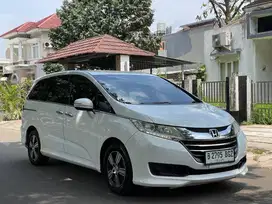 HONDA ODYSSEY S AT 2.4 PUTUH METALIK ISTIMEWA
