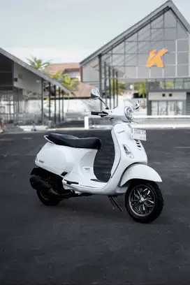 PIAGGIO VESPA LX 125 IGET FACELIFT 2024 MURAH BISA KREDIT KM LOW