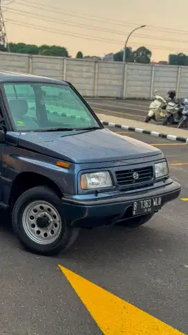 Dijual Suzuki Escudo JLX