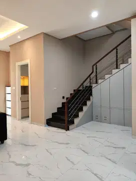 DIJUAL VILLA KOMPLEK ROYAL SUMATERA CLUSTER AKASHA