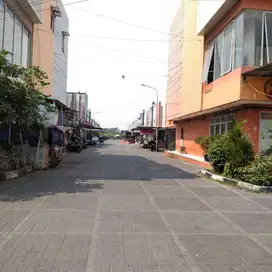 Ruko SUPERRR MURAH di Lokasi SUPER RAMAIIIII