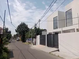 Rumah Sinergi di Riung Bandung dekat Margahayu Raya RS Al Islam Metro