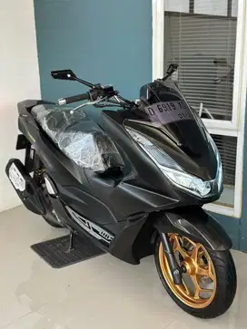HONDA PCX 2022 CBS HITAM DOP!! MULUS TERAWAT!! LOW KM!!