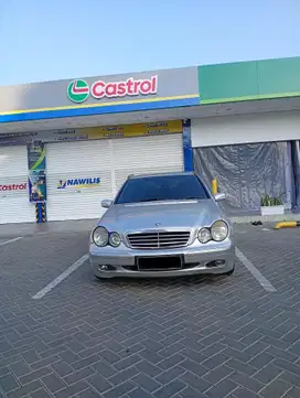 Mercedes-Benz C240 2003 Bensin