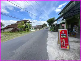 10 Menit Candi Prambanan! Tanah di Jl. Raya Berbah Mangku Jalan Aspal