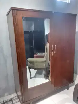 Lemari Baju Kayu Jati Lawas
