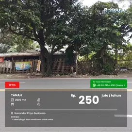 Tanah luas lokasi strategis cocok untuk usaha