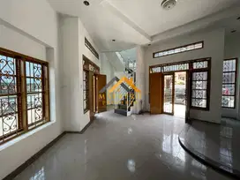 Dijual Rumah Hook 2 Tingkat Komplek Taman Kyoto - Medan