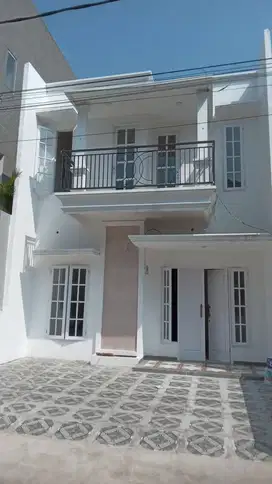 RUMAH 2 LANTAI DI JAGAKARSA, KOSONGAN.