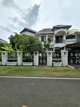 Dijual Rumah Second Hook Dalam Komplek Elite Duren Sawit Jakarta Timur
