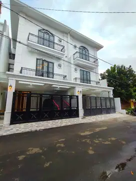 Dijual Rumah Baru Siap Huni Dalam Komplek Mega Cinere