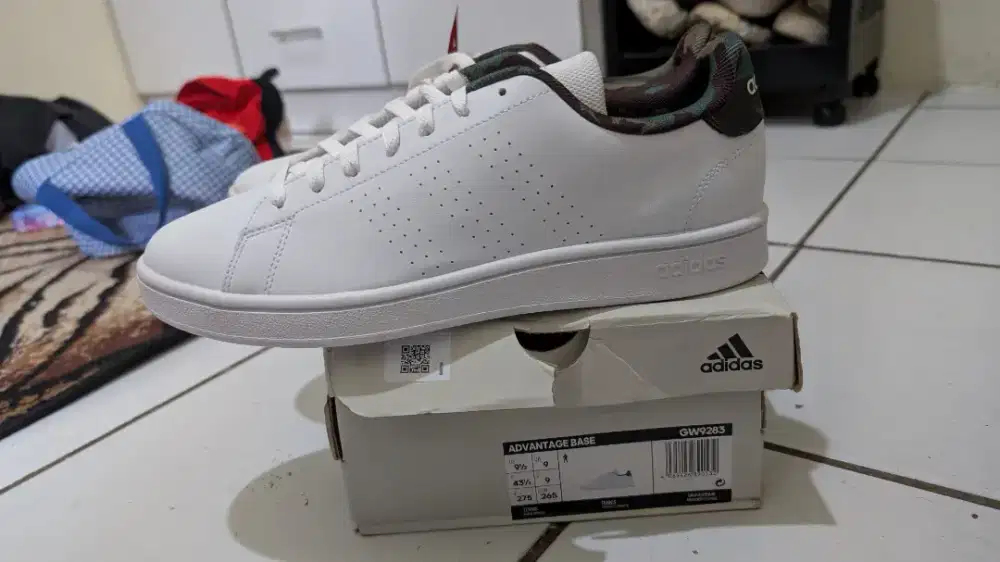 Adidas advantage base size 43 Original