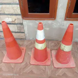 Safety traffic cone jual cepat 3 bh