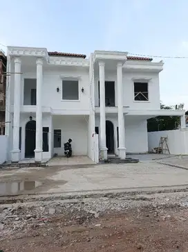 Dijual Rumah mewah Free biaya surat  di Pondok Bambu Duren Sawit