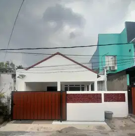 Dijual rumah Bukit Nusa Indah, Ciputat, Tangerang Selatan